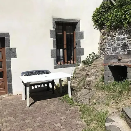 Maison De Caractere- Puy De Dome Apartment *
